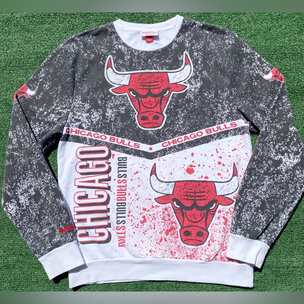 Chicago Bulls Mitchell & Ness All Over Print Hardwood Classics Sweatshirt Medium